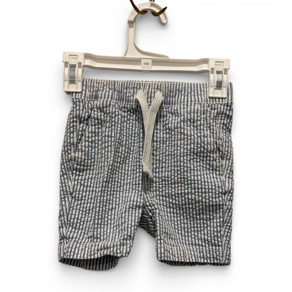 Old Navy Kids Striped Seersucker Shorts in Blue and White Size 2T